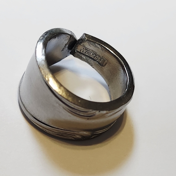 Size 7 Handmade Spoon Ring - Picture 3 of 5